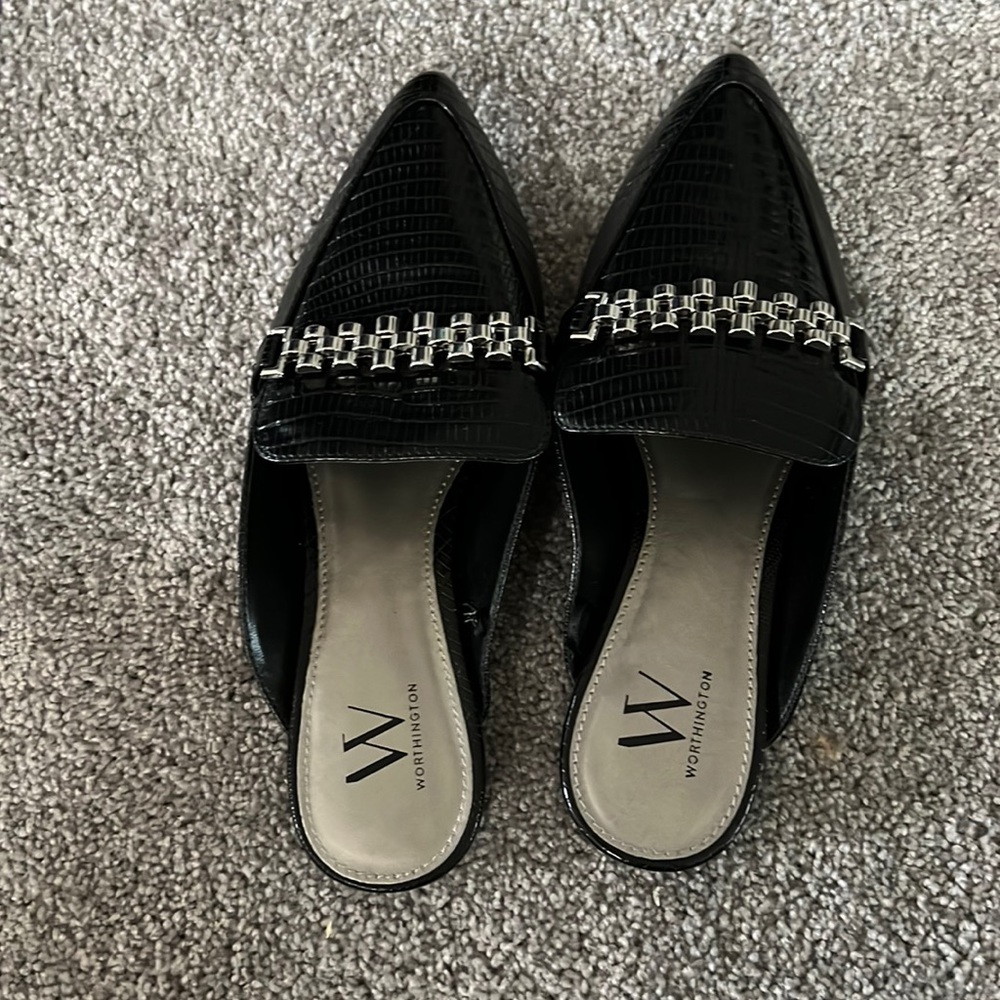 Worthington Black Slide On Faux Alligator Metal Embellishments Size 7.5 Medium